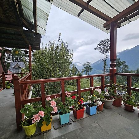 Ishan Log Huts-A Boutique Home Stay Banjār 外观 照片