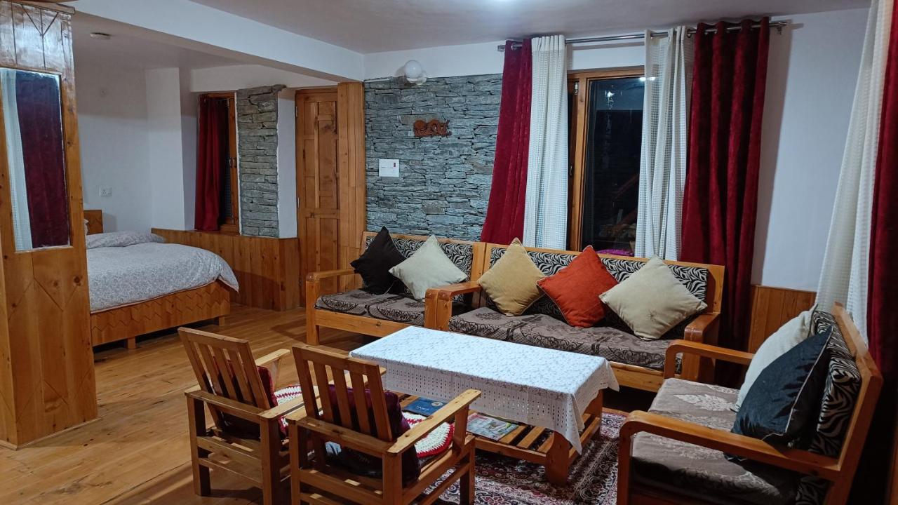 Ishan Log Huts-A Boutique Home Stay Banjār 外观 照片