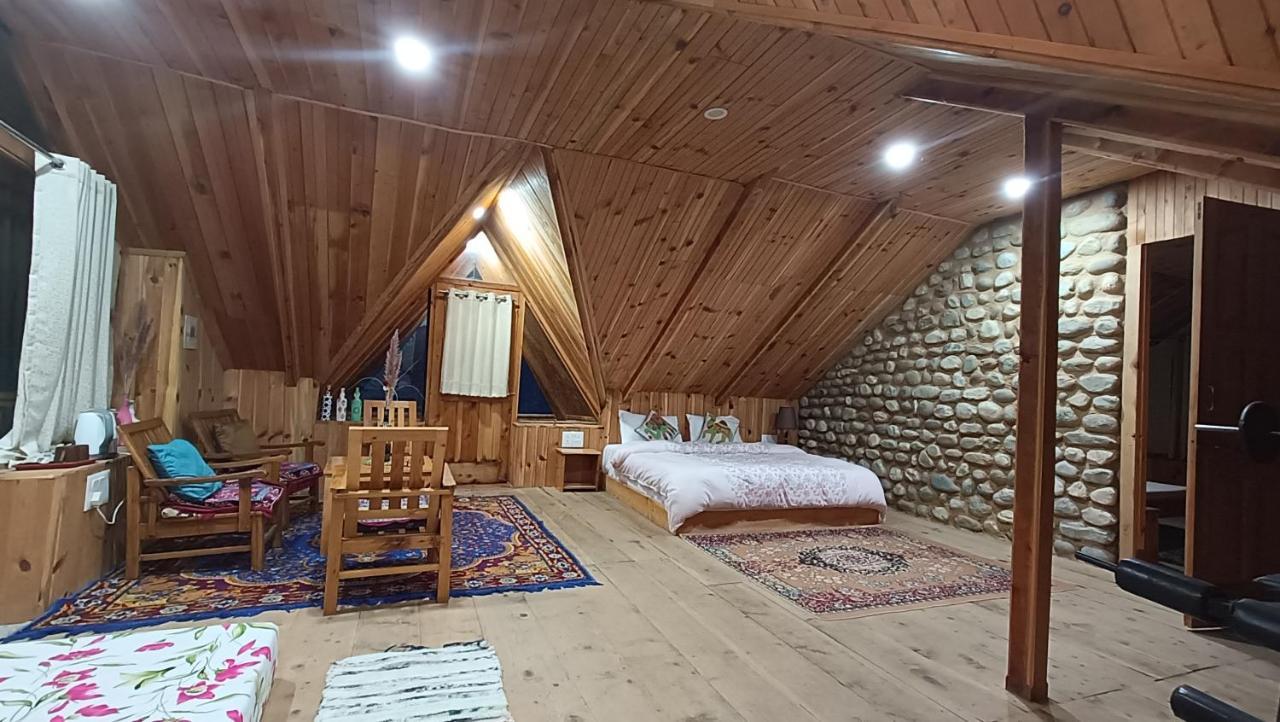 Ishan Log Huts-A Boutique Home Stay Banjār 外观 照片