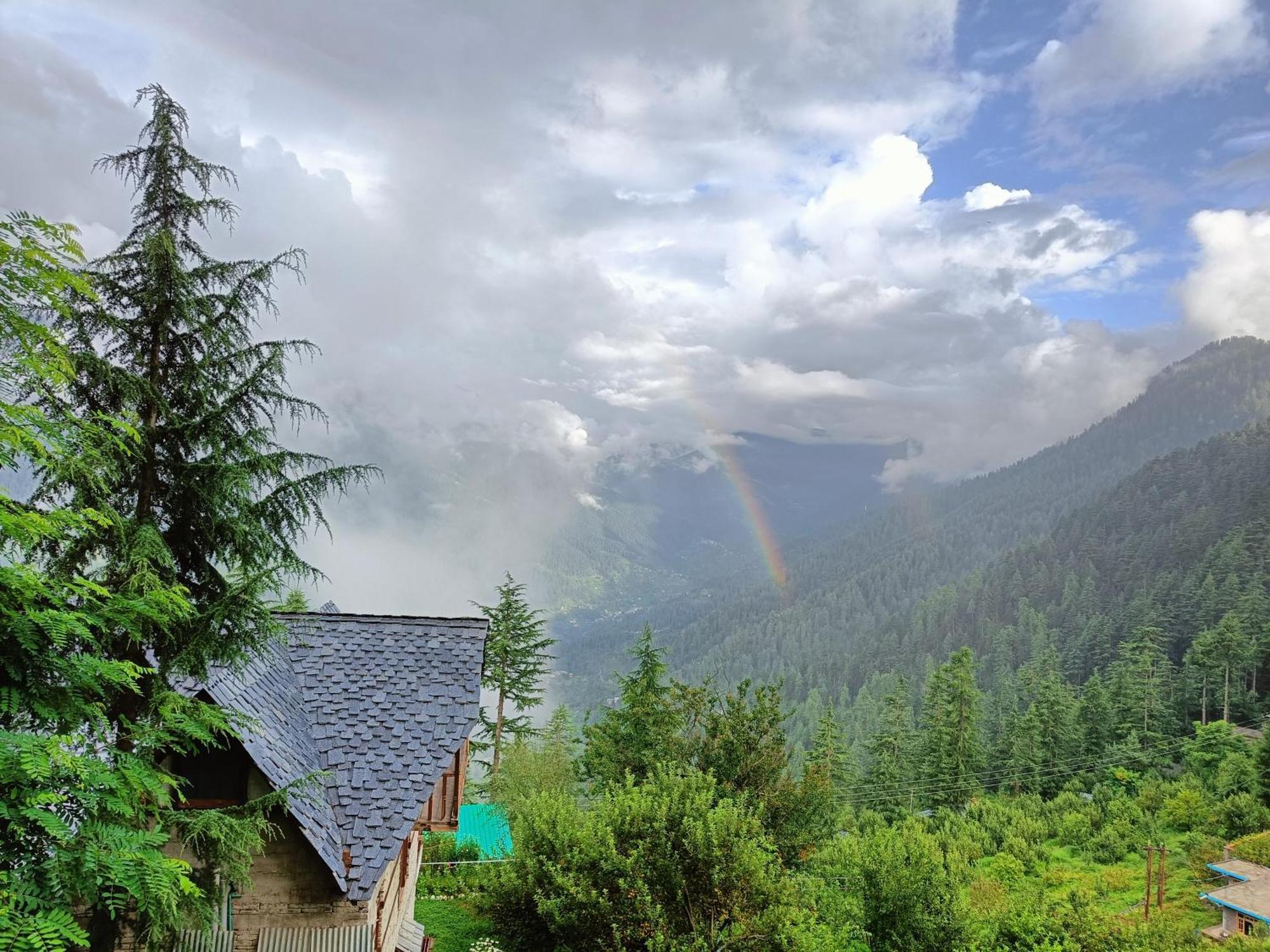 Ishan Log Huts-A Boutique Home Stay Banjār 外观 照片
