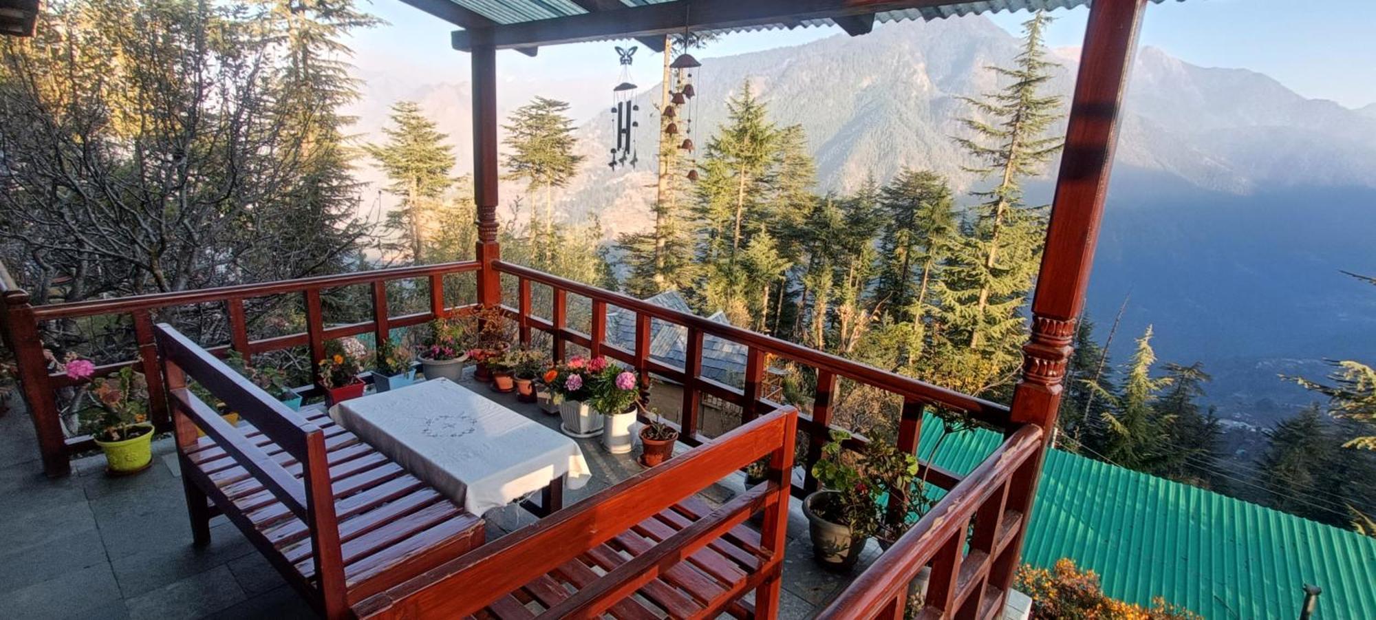 Ishan Log Huts-A Boutique Home Stay Banjār 外观 照片