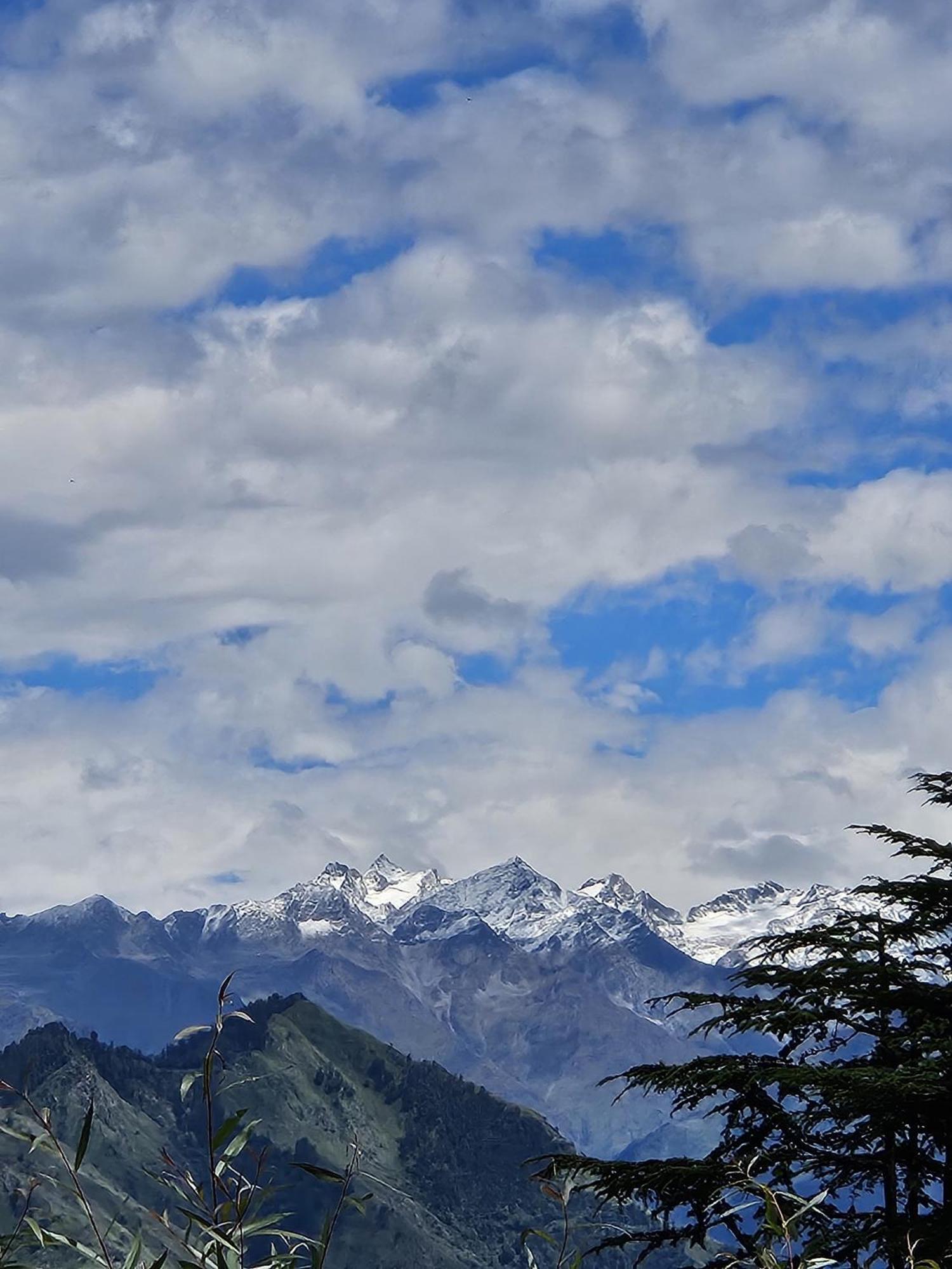 Ishan Log Huts-A Boutique Home Stay Banjār 外观 照片